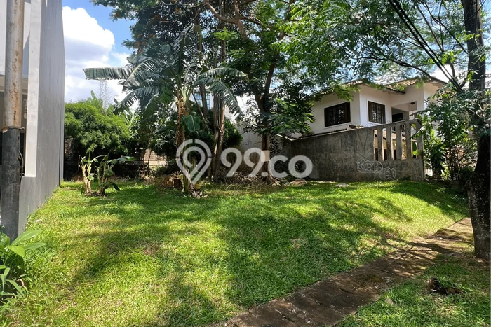 Tanah Dijual Lokasi Strategis di Tangerang Selatan dengan Luas 373m2 Tanah Dijual Lokasi Strategis di Tangerang Selatan dengan Luas 373m2