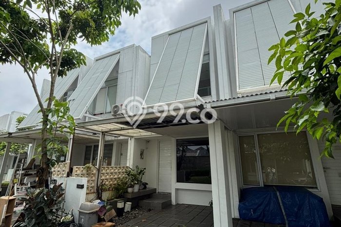 Jual Rumah Eksklusif 2 KT di BSD City, Tangerang Jual Rumah Eksklusif 2 KT di BSD City, Tangerang