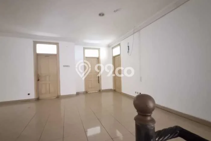 Rumah Elit LB 350m2 Siap Pakai Desain Elegan di Cipinang, Jakarta Timur Rumah Elit LB 350m2 Siap Pakai Desain Elegan di Cipinang, Jakarta Timur