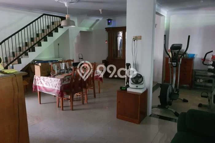 Rumah Disewakan Jakarta Barat LT 150m2 LB 200m2 Kawasan Tomang Rumah Disewakan Jakarta Barat LT 150m2 LB 200m2 Kawasan Tomang