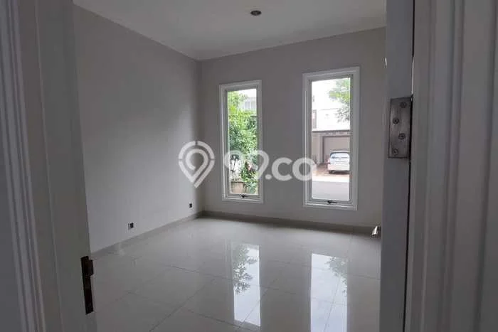 Hunian Eksklusif Siap Huni LT 270m2 di Gading Serpong Pondok Hijau Golf, Tangerang Hunian Eksklusif Siap Huni LT 270m2 di Gading Serpong Pondok Hijau Golf, Tangerang