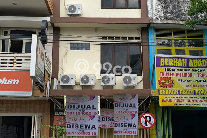 Ruko Kawasan Strategis Kawasan , Luas 408m2m², Jalan Raya Ruko Kawasan Strategis Kawasan , Luas 408m2m², Jalan Raya