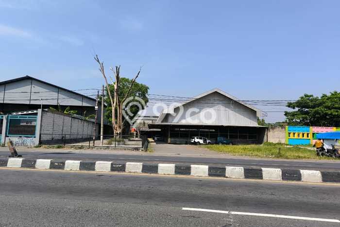 AREA TERSIBUK! Komersial di Arjawinangun, Luas 3538m2m², Potensi Tinggi AREA TERSIBUK! Komersial di Arjawinangun, Luas 3538m2m², Potensi Tinggi