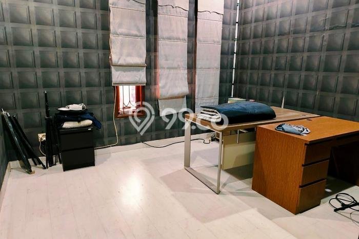 Ready to Use! Luxury House LT 205m2 Desain Modern di Setra Sari Ready to Use! Luxury House LT 205m2 Desain Modern di Setra Sari