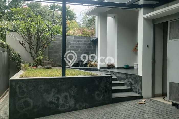For Sale! Premium House LT 230m2 Desain Modern di Burangrang For Sale! Premium House LT 230m2 Desain Modern di Burangrang