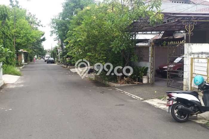 For Sale Hunian Rumah Terawat 3 Kamar di Penggilingan, Jakarta Timur For Sale Hunian Rumah Terawat 3 Kamar di Penggilingan, Jakarta Timur