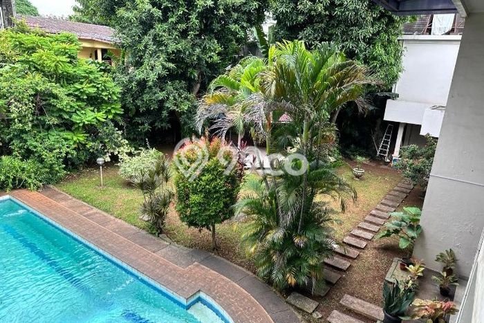 Ready to Use! Premium House LT 1104m2 Desain Modern di Pejaten Ready to Use! Premium House LT 1104m2 Desain Modern di Pejaten