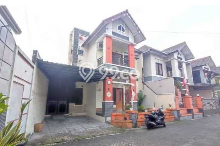 INVESTASI TEPAT! Rumah di Wirobrajan, LT 105m2m² LB 135m2m² INVESTASI TEPAT! Rumah di Wirobrajan, LT 105m2m² LB 135m2m²