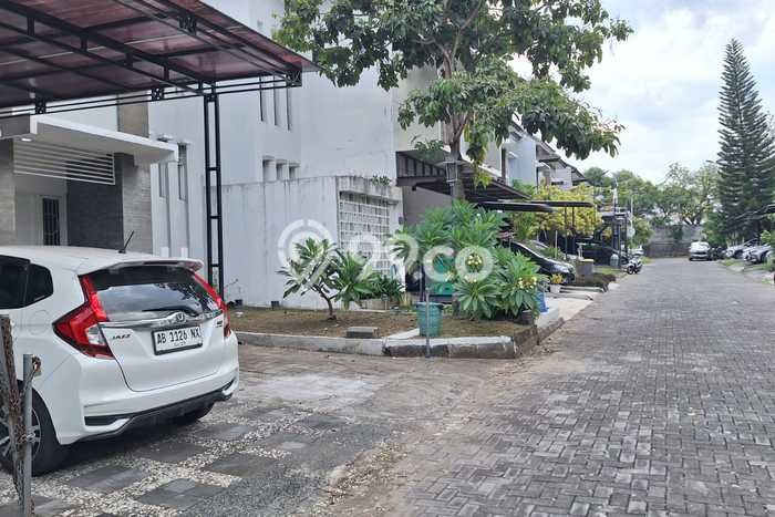 Rumah LT 167m² Newly Renovated di Lokasi Prestisius Ngaglik, Sleman Rumah LT 167m² Newly Renovated di Lokasi Prestisius Ngaglik, Sleman