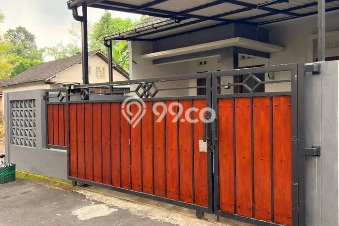 For Sale Rumah 3 Kamar Lokasi Strategis Nyaman dan Strategis di Ngaglik For Sale Rumah 3 Kamar Lokasi Strategis Nyaman dan Strategis di Ngaglik