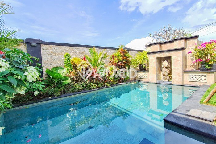 Vila Kawasan , Luas 200m2m², Posisi Strategis Vila Kawasan , Luas 200m2m², Posisi Strategis