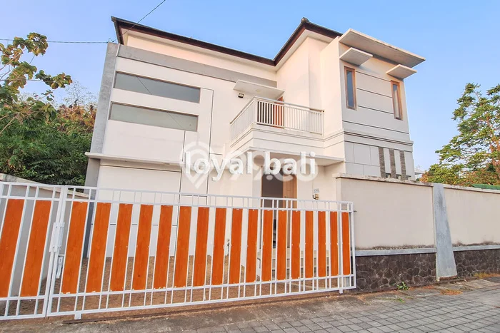Sewa Rumah Murah di Ungasan Badung dengan 3 Kamar Tidur Sewa Rumah Murah di Ungasan Badung dengan 3 Kamar Tidur