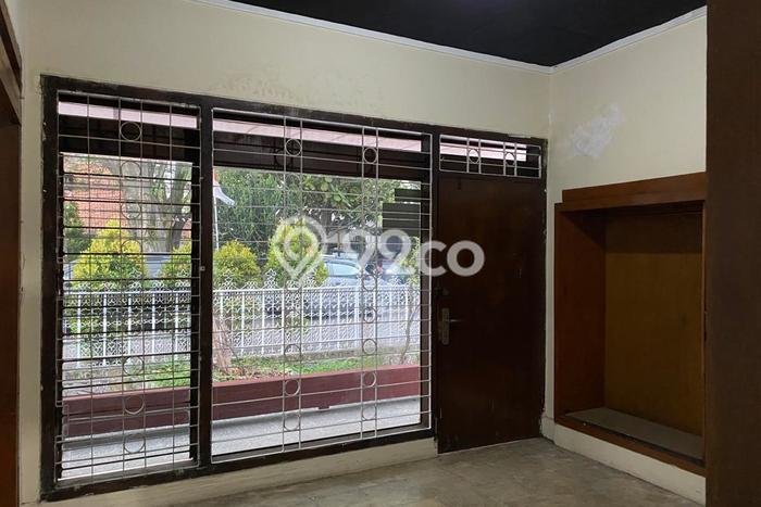 Disewakan! Rumah 5 Kamar Tidur &
2 Kamar Mandi di Ciateul, Bandung Disewakan! Rumah 5 Kamar Tidur &
2 Kamar Mandi di Ciateul, Bandung