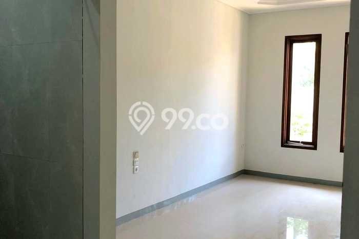 Dijual Hunian Rumah Terawat 6 KT di Taman Holis Indah, Bandung Dijual Hunian Rumah Terawat 6 KT di Taman Holis Indah, Bandung