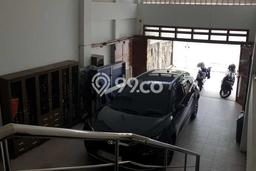 Rumah Mewah LB 400m2 Siap Pakai Desain Elegan di Geger Kalong, Bandung Rumah Mewah LB 400m2 Siap Pakai Desain Elegan di Geger Kalong, Bandung
