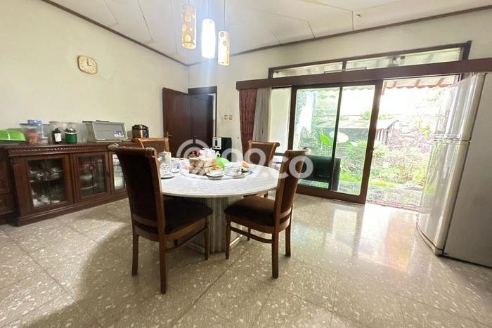 Ready to Use! Luxury House LT 555m2 Desain Elegan di Riau Ready to Use! Luxury House LT 555m2 Desain Elegan di Riau