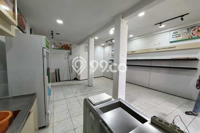 Untuk Dijual! Komersial di Ciateul Bandung LT 100m2 / LB 100m2 Kawasan Strategis Untuk Dijual! Komersial di Ciateul Bandung LT 100m2 / LB 100m2 Kawasan Strategis