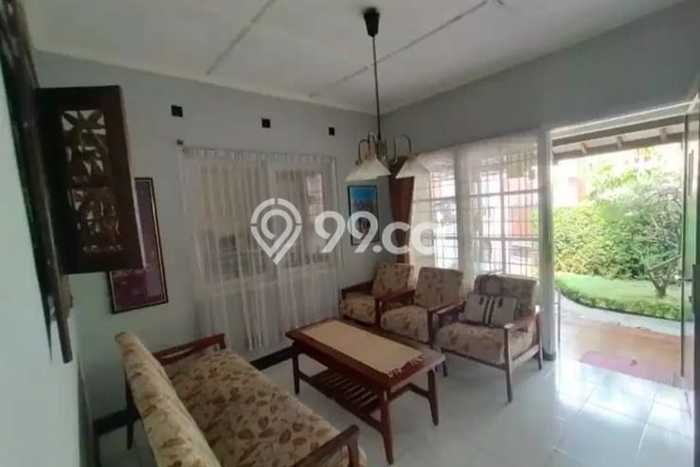 For Sale! Luxury House LT 223m2 Desain Modern di Ciateul For Sale! Luxury House LT 223m2 Desain Modern di Ciateul