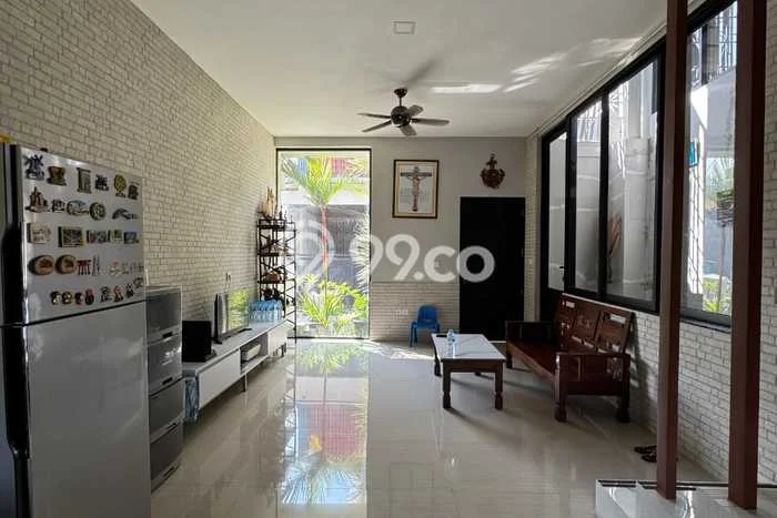 Dijual Rumah Luas Megah Dengan View Cantik di Kerobokan, Badung Dijual Rumah Luas Megah Dengan View Cantik di Kerobokan, Badung