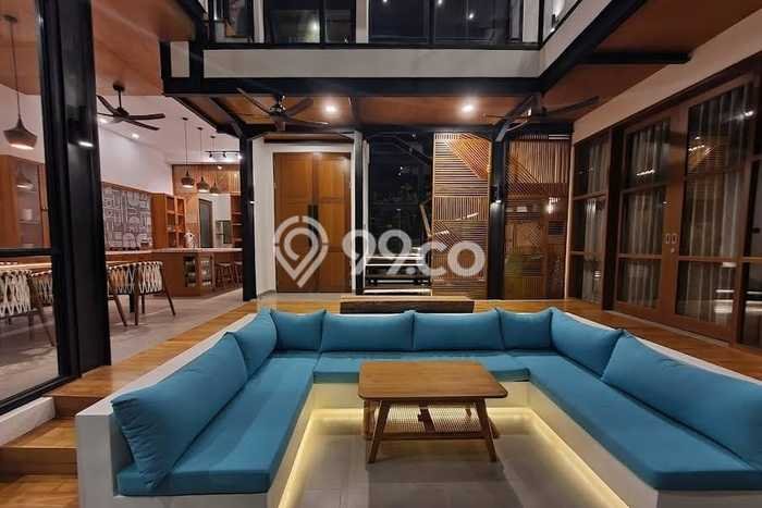Vila Kawasan , Dimensi 310m2m², Lokasi Potensial untuk usaha Vila Kawasan , Dimensi 310m2m², Lokasi Potensial untuk usaha