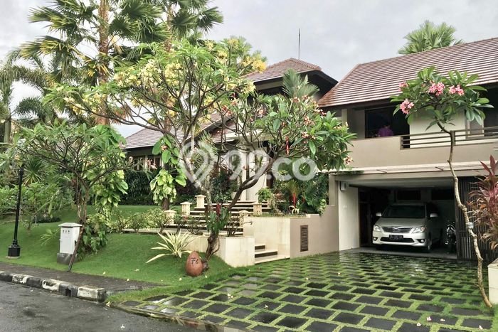 PELUANG INVESTASI! Vila Kawasan Denpasar Selatan, Area 705m2m², ROI Tinggi PELUANG INVESTASI! Vila Kawasan Denpasar Selatan, Area 705m2m², ROI Tinggi