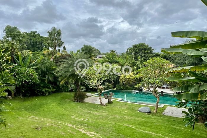 Dijual! Vila Kawasan , Ukuran 1635m2m², Lokasi Strategis Dijual! Vila Kawasan , Ukuran 1635m2m², Lokasi Strategis