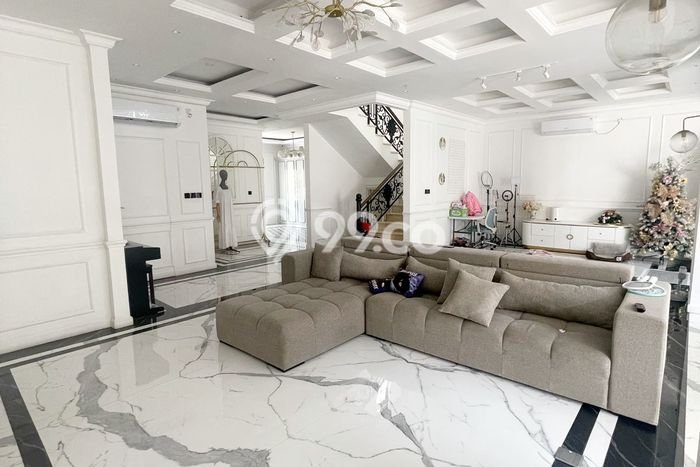 Ready to Use! Luxury House LT 300m2 Desain Modern di Gading Serpong IL Lago Ready to Use! Luxury House LT 300m2 Desain Modern di Gading Serpong IL Lago