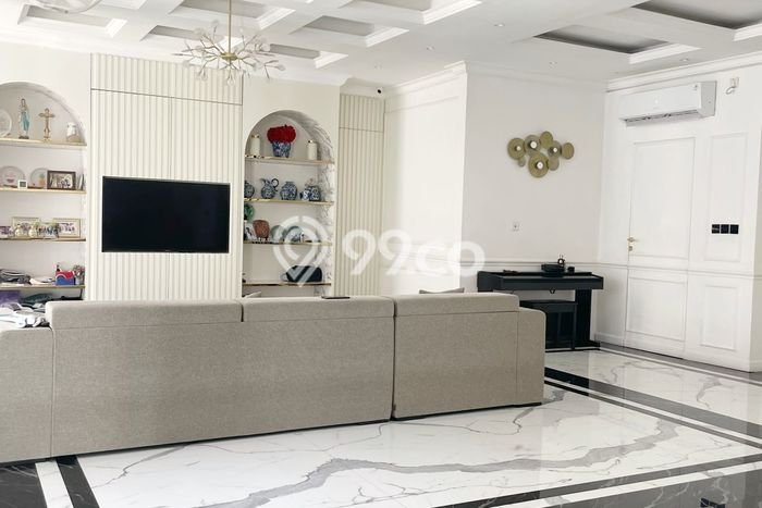 Ready to Use! Luxury House LT 300m2 Desain Modern di Gading Serpong IL Lago Ready to Use! Luxury House LT 300m2 Desain Modern di Gading Serpong IL Lago