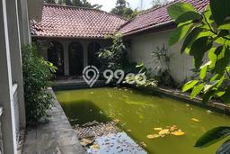 For Sale! Premium House LT 1000m2 Desain Elegan di Kemang For Sale! Premium House LT 1000m2 Desain Elegan di Kemang