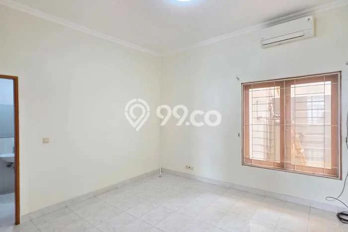 Sewa Rumah Murah di Pondok Indah Jakarta Selatan dengan 4 KT Sewa Rumah Murah di Pondok Indah Jakarta Selatan dengan 4 KT