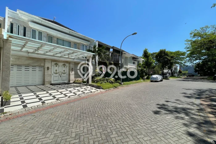 Rumah Disewakan Surabaya LT 300m2 LB 400m2 Area Pakuwon City Rumah Disewakan Surabaya LT 300m2 LB 400m2 Area Pakuwon City