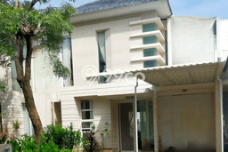 Jual Rumah Mewah Megah Dengan View Cantik di Pakuwon City, Surabaya Jual Rumah Mewah Megah Dengan View Cantik di Pakuwon City, Surabaya