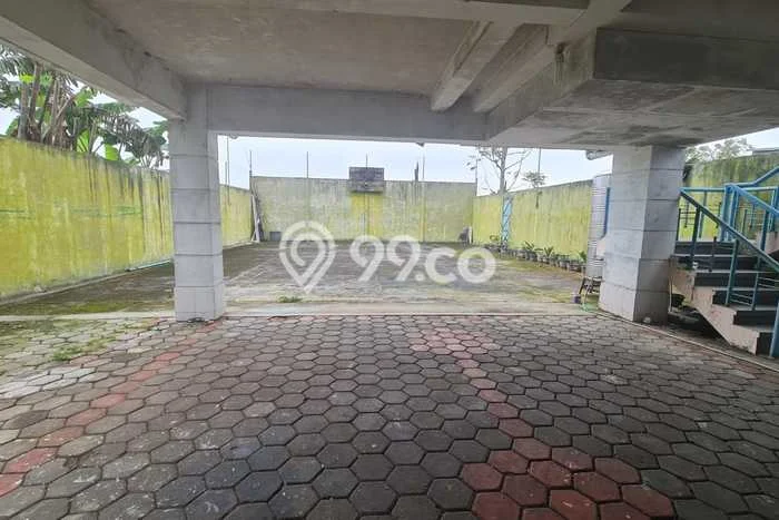 FOR SALE! Vila Kawasan Tawangmangu, Luas 351m2m², Posisi Premium FOR SALE! Vila Kawasan Tawangmangu, Luas 351m2m², Posisi Premium