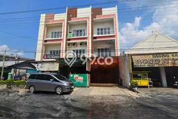 Disewakan Ruko di Jebres Solo LT 76m2, LB 182m2 Disewakan Ruko di Jebres Solo LT 76m2, LB 182m2