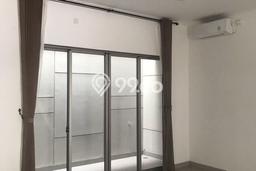 Rumah sewa siap huni 3 Kamar Tidur di Pantai Indah Kapuk 2, Jakarta Utara Rumah sewa siap huni 3 Kamar Tidur di Pantai Indah Kapuk 2, Jakarta Utara