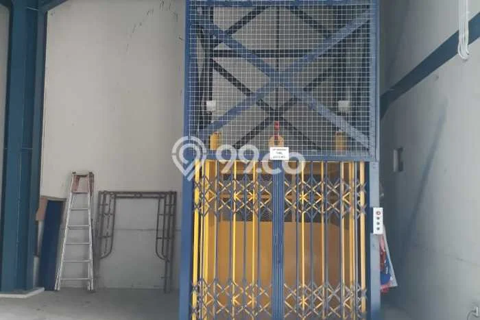 Gudang Area Bisnis di Daan Mogot, Luas 1110m², Sentra Niaga Gudang Area Bisnis di Daan Mogot, Luas 1110m², Sentra Niaga
