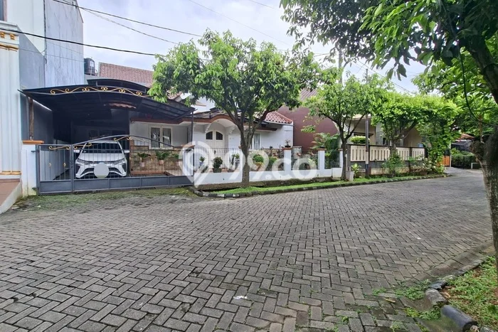 Rumah Luas Asri 3 KT Siap Pakai di Kemang Pratama Bekasi Rumah Luas Asri 3 KT Siap Pakai di Kemang Pratama Bekasi