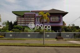 For Sale! Premium House LT 520m2 Desain Modern di Kemang Pratama For Sale! Premium House LT 520m2 Desain Modern di Kemang Pratama