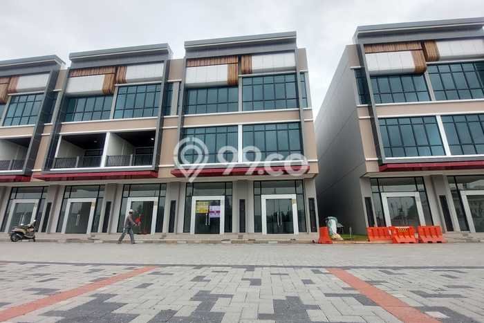 Ruko Disewa di Bekasi dengan LB 243m2 Area Komersial Ramai Ruko Disewa di Bekasi dengan LB 243m2 Area Komersial Ramai