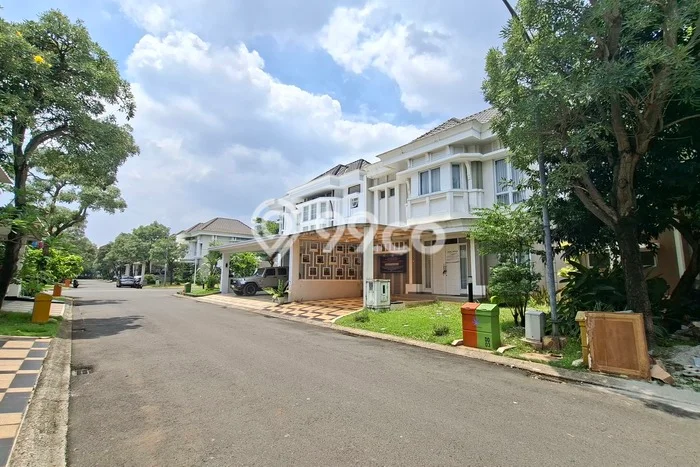 Jual Rumah Mewah Elegan Dengan View Eksklusif di Summarecon Bekasi, Bekasi Jual Rumah Mewah Elegan Dengan View Eksklusif di Summarecon Bekasi, Bekasi