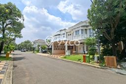 Jual Rumah Mewah Elegan Dengan View Eksklusif di Summarecon Bekasi, Bekasi Jual Rumah Mewah Elegan Dengan View Eksklusif di Summarecon Bekasi, Bekasi