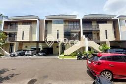 Ready to Use! Premium House LT 216m2 Desain Modern di Summarecon Bekasi Ready to Use! Premium House LT 216m2 Desain Modern di Summarecon Bekasi