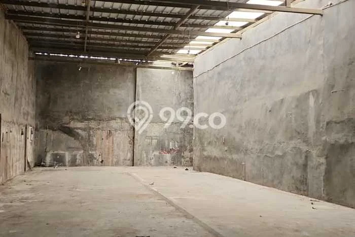Gudang Area Komersial di Cengkareng, Luas 176m², Lokasi Strategis Gudang Area Komersial di Cengkareng, Luas 176m², Lokasi Strategis