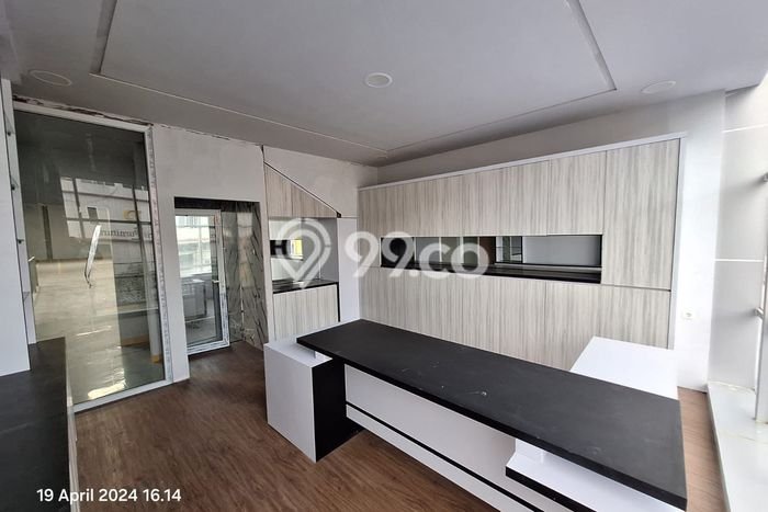 LOKASI BISNIS! Gudang For Rent Kawasan Kalideres, Luas 400m², Area Utama, Ready Usaha LOKASI BISNIS! Gudang For Rent Kawasan Kalideres, Luas 400m², Area Utama, Ready Usaha