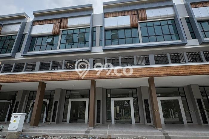 Ruko Disewa di Bekasi dengan LB 185m2 Area Komersial Ramai Ruko Disewa di Bekasi dengan LB 185m2 Area Komersial Ramai