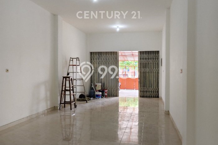 Disewakan Ruko Area Komersial di Johar Baru, Luas 253m², Siap Operasi Disewakan Ruko Area Komersial di Johar Baru, Luas 253m², Siap Operasi