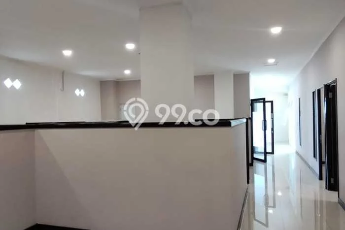 Kantor Kawasan Strategis di Jatiwaringin, Luas 1800m2m², Mainroad Kantor Kawasan Strategis di Jatiwaringin, Luas 1800m2m², Mainroad