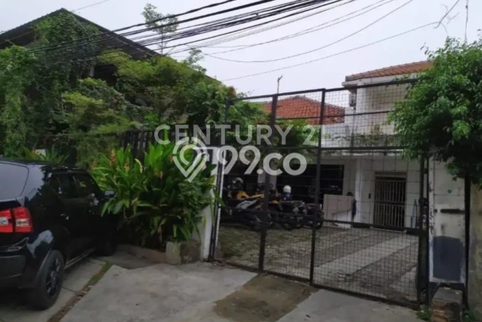 Lahan Strategis di Tebet Dijual dengan Luas 448m2 Lahan Strategis di Tebet Dijual dengan Luas 448m2