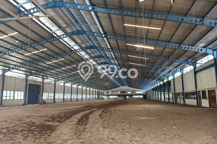 LOKASI PREMIUM! Gudang Kawasan Purwasari, Luas 185m², Pusat Bisnis LOKASI PREMIUM! Gudang Kawasan Purwasari, Luas 185m², Pusat Bisnis
