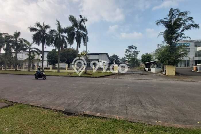 Tanah Kavling Dijual di BSD City, Tangerang dengan Luas Tanah 8400m2 Tanah Kavling Dijual di BSD City, Tangerang dengan Luas Tanah 8400m2